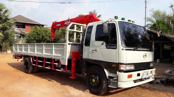 ขายรถบรรทุกหกล้อเครน HINO 195 FF3HPKA  เครน 3.5ตัน 3ปอก สนใจติดต่อจ่าอู้ด081-2995537