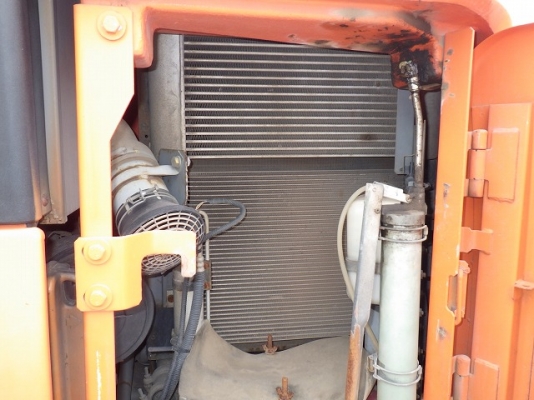 Hitachi ZX135 เก่าญี่ปุ่น ใบแทรค 70ซม.