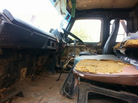 ขายรถ10ล้อ ดี้มเกษตรเพลาเดียว เครื่อง185แรง HO7C เอกสารเล่มทะเบียนพร้อมโอน สนใจโทร 090-8588220คุณนะ 093-3258446คุณบิว หรือเข้าดูสินค้าอื่นๆได้ที่ www.truck.in.th/498 หรือเพจFacebook ณรงค์ ซื้อขายรถมือสอง (เว็บไซต์ส่วนตัว) หรือFacebook คุณนะ รถบรรทุก