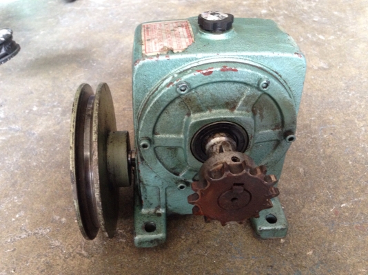 ขายหัวเกียร์ทดรอบ TSL เบอร์ 60 อัตราทด 1:60 สภาพสวย หมุนนิ่ม พร้อมใช้งาน ขายหัวเกียร์ทดรอบ TSL เบอร์ 60 อัตราทด 1:60 สภาพสวย หมุนนิ่ม พร้อมใช้งาน