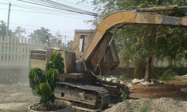 ขายรถขุด แบ็คโค komatsu pc60-6ทำงานเร็วช่วงล่างดี เครื่องแน่น