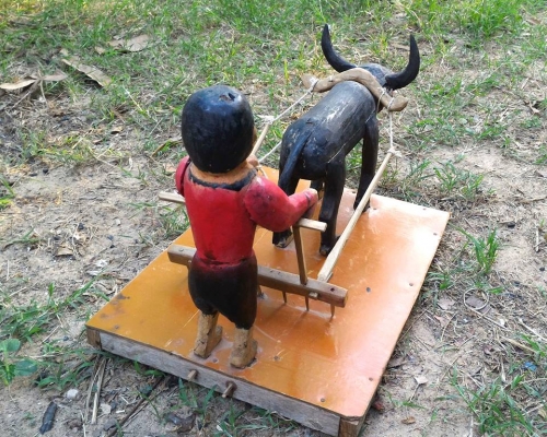 ของเล่นแกะไม้เก่าชิ้นใหญ่ ของตั้งโชว์ งานพื้นบ้านน่ารักแปลกๆ งานแฮนด์เมดแกะมือบ้านๆ สะสมงานเก่า