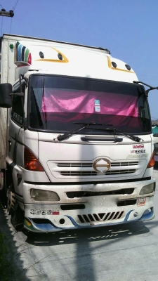 รถฮีโน่ 6 ล้อ ตู้แห้ง FG1J  220 แรงม้า. ปี 48.   ( รถวิ่ง 14x,xxx  กม. )     สนใจติดต่อ  081 - 6079515