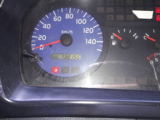 รถฮีโน่ 6 ล้อ ตู้แห้ง FG1J  220 แรงม้า. ปี 48.   ( รถวิ่ง 14x,xxx  กม. )     สนใจติดต่อ  081 - 6079515