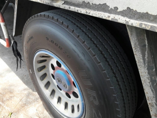 รถฮีโน่ 6 ล้อ ตู้แห้ง FG1J  220 แรงม้า. ปี 48.   ( รถวิ่ง 14x,xxx  กม. )     สนใจติดต่อ  081 - 6079515