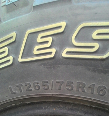 ขาย ยาง Mud 265/75/16 ขาย ยาง Mud 265/75/16