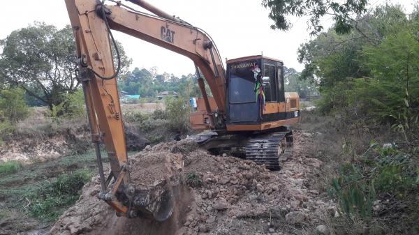 CAt120 ใหม่  สวย รถยุศรีสะเกษครับ