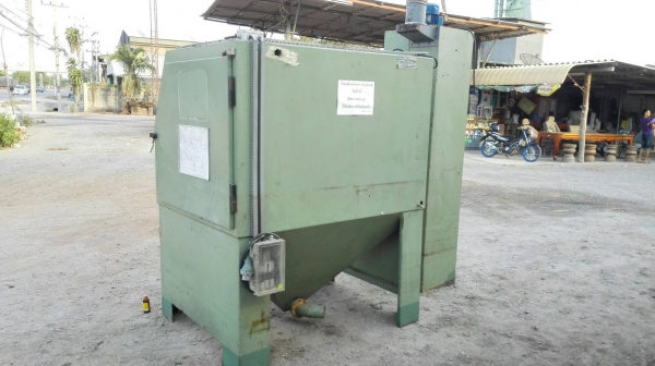 Sell> ขาย&lrm;ตู้พ่นทรายขนาดใหญ่‬ พร้อม สาย/ปืน/ถังระบายลม เป็นเครื่องในไลน์ผลิตของการบินไทย ปลดระวางก่อนวาระ งานประกอบนอกตู้ยังสดมากๆมาดูมาเทสก่อนได้ครับ!!