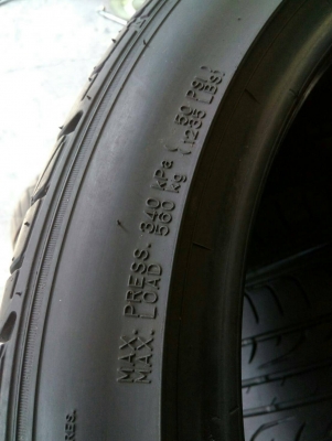 205/45R17 DUNLOP SP SPORT LM704 ปี14 ชุด 4 เส้น tel.081-4273941 ไอดีไลน์ 0814273941 205/45R17 DUNLOP SP SPORT LM704 ปี14 ชุด 4 เส้น tel.081-4273941 ไอดีไลน์ 0814273941