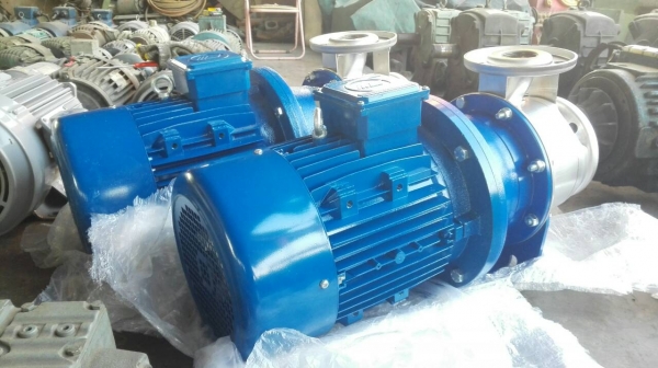 Sell> ขายปั้มน้ำสแตนเลส LOWARA Made in ITALY ขนาด 10 HP. 380V. เข้า 2.5"- 2" ของใหม่อยู่ในลัง 100\% พร้อมคู่มือ!!