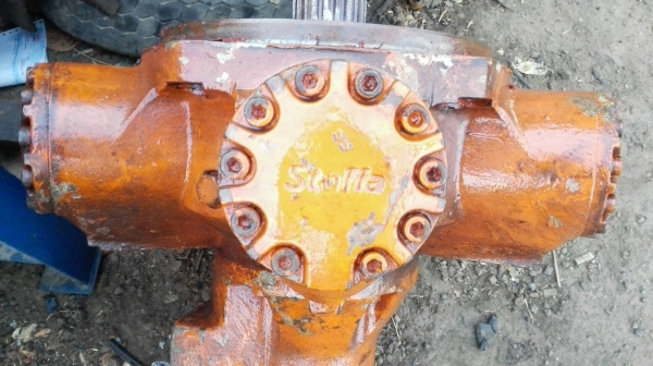 Sell> ขายมอเตอร์ไฮดรอลิคปั้มห้าดาวตัวใหญ่ STAFFA Made in ITALY เบอร์ 15 ของสดถอดจากไลน์ฉีดพร้อมเทส!!