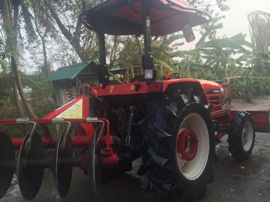 ขายๆรถไถยันม่าร์ EF494T (WD) 2เพลา. สภาพนางฟ้า งามมากๆ. พร้อมอุปกรณ์ดันดิน และผานพรวน. ขายราคา. 468000. ชั่วโมงการทำงานน้อยมาก รีบๆจับจองกันด่วนๆสนใจโทร. 081-9136451.  #ขอดูภาพเพิ่มเติมทางline:bow6451