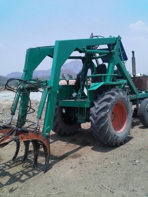 ขายรถคีบอ้อย 6600