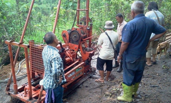 ขายถูก เครื่องเจาะ rotary and coring