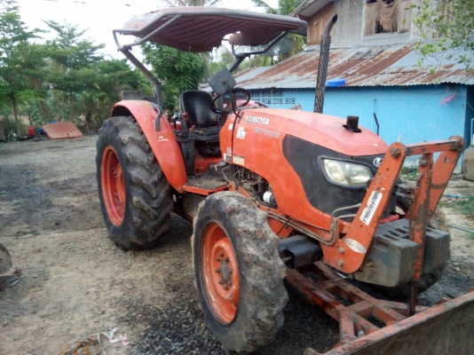 ขายคูโบต้า M 70  พร้อมอุปกรณ์ 3 อย่าง ดันหน้า พาน 7 หางปลูกอ้อย เล่มพร้อม