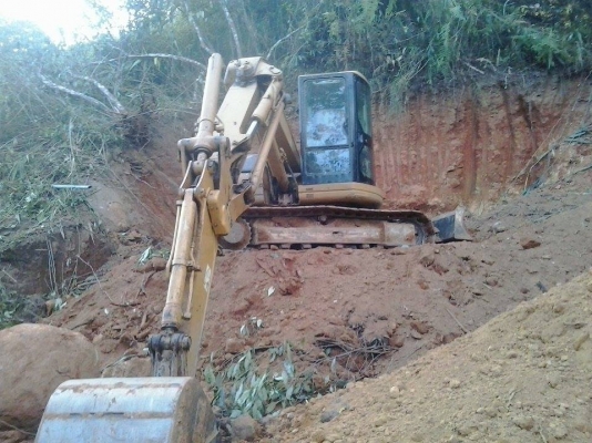 ขาย!! >>> Cat 308B <<< พร้อมใช้งาน 5,200 ขั่วโมง ราคา 890,000 บาท ต่อรอง ขาย!! >>> Cat 308B <<< พร้อมใช้งาน 5,200 ขั่วโมง ราคา 890,000 บาท ต่อรอง