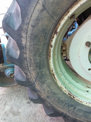 ยางไฟร์โตน 18.4-30 ยางถอด คู่ละ 16000 บาท