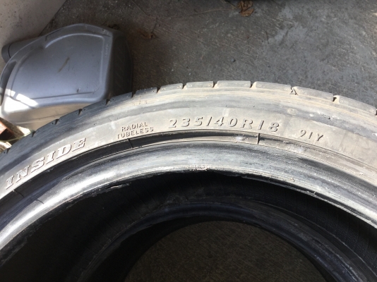 ขายยางขอบ18.จำนวน2เส้น