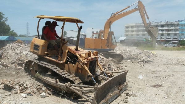 KOMATSU PC100-2+MITSU BD2F