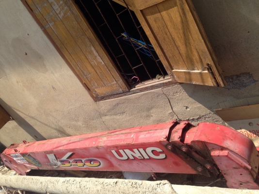 ขายเครนunic v340 3.4ตัน3ท่อน