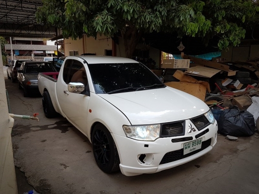 mitsubishi triton รถซิ่งมาแล้วครับ 225,000