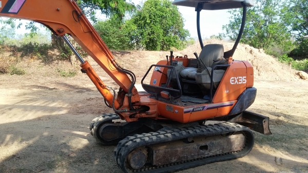 ขายฮิตาชิ EX 35 สวยๆ 3600ชม.อินวอยน์ แห้งๆ.ปั๊มนิ้วคอลโทลน้ำมันเก่านอกใช้ในไทยไม่กี่เดือน