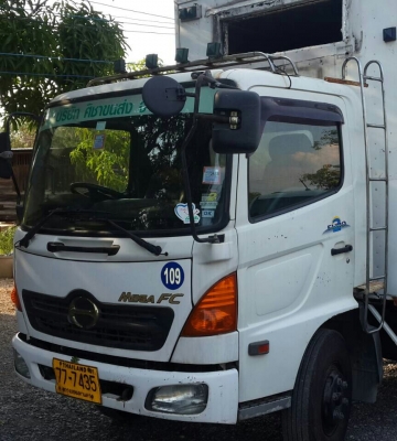 หกล้อ ฮีโน่ FC4J145ปี50ช่วงยาว5.50ม สภาพดีสวยเดิมๆใช้งานน้อยวิ่ง150,000กม เล่มทะเบียนพร้อมโอน ตู้ขาดชุดแอร์ ราคา 695,000บ ต่อรองได้