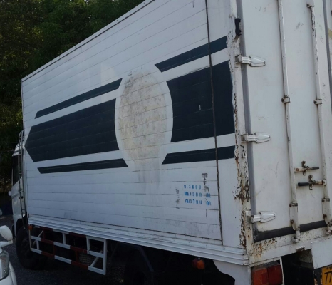 หกล้อ ฮีโน่ FC4J145ปี50ช่วงยาว5.50ม สภาพดีสวยเดิมๆใช้งานน้อยวิ่ง150,000กม เล่มทะเบียนพร้อมโอน ตู้ขาดชุดแอร์ ราคา 695,000บ ต่อรองได้