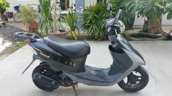 Suzuki let's50cc.