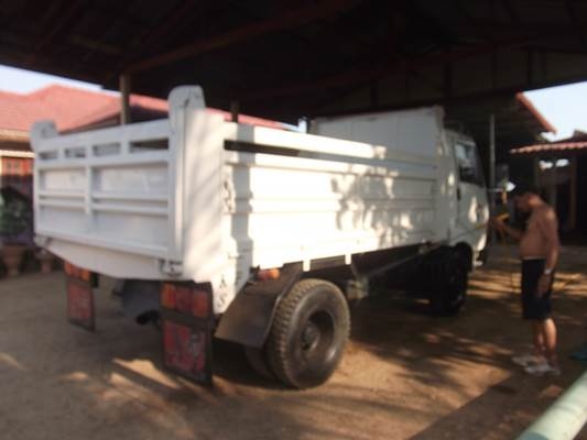 ฝากขายรถ6ล้อดั้มฮีโน่ FC111  117 แรง  ขอขอบคุณครับ