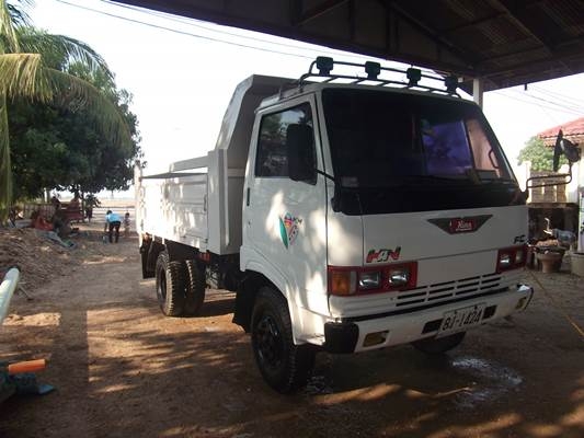 ฝากขายรถ6ล้อดั้มฮีโน่ FC111  117 แรง  ขอขอบคุณครับ