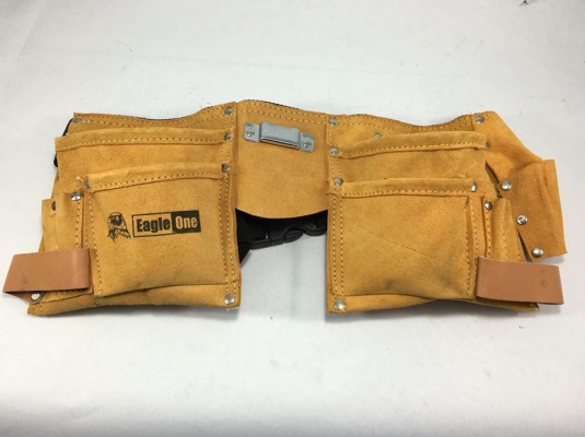 ขายกระเป๋าหนังเครื่องมือช่างKing Eagle Made in Taiwan.