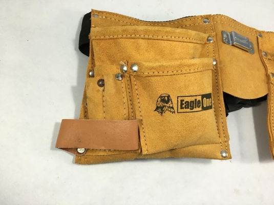 ขายกระเป๋าหนังเครื่องมือช่างKing Eagle Made in Taiwan.