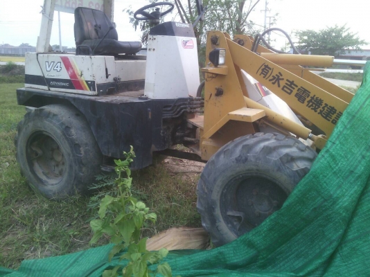 ชายรถตัก  Vanmar  v4 เครื่องจักกลกลหนัก  สภาพพร้อมใช้  ราคา 350,000 บาท