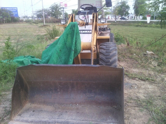 ชายรถตัก  Vanmar  v4 เครื่องจักกลกลหนัก  สภาพพร้อมใช้  ราคา 350,000 บาท