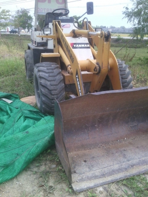 ชายรถตัก  Vanmar  v4 เครื่องจักกลกลหนัก  สภาพพร้อมใช้  ราคา 350,000 บาท