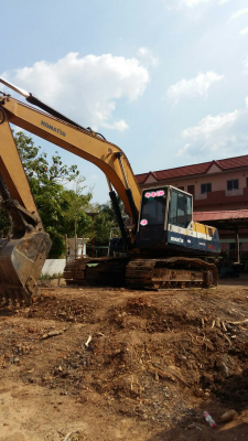 ขายรถแบคโฮ KOMATSU PC200-5 ระบบไฟเต็ม ราคา 720000