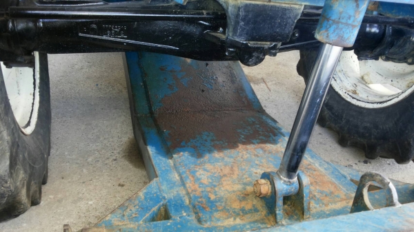 ขายรถไถ FORD NEWHOLLAND  75 แรงม้า 2 เพลา ใบมีดดันหน้า 7 จาน ราคา 750000