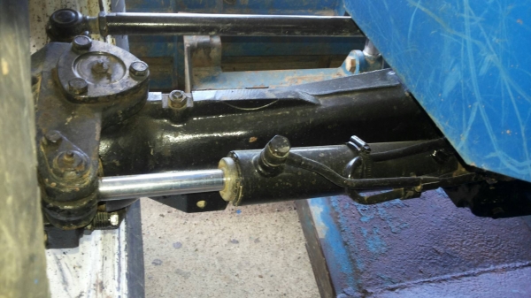 ขายรถไถ FORD NEWHOLLAND  75 แรงม้า 2 เพลา ใบมีดดันหน้า 7 จาน ราคา 750000