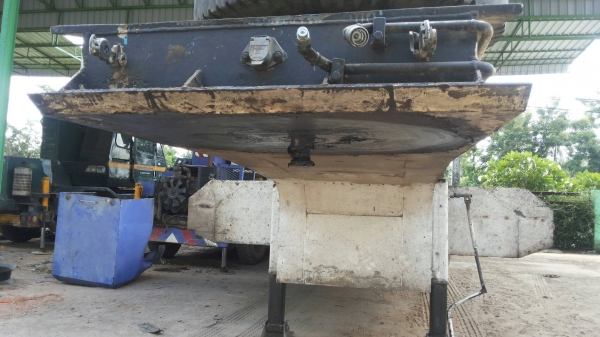 ขายหางโลเบตของ USA 3 เพลายัด กว้าง 3 เมตรยาว 9 เมตร มีสะพานไฮดรอลิค ราคา 550000