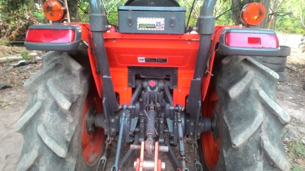 รถไถ คูโบต้า 36 แรงม้า รถสวน สีเดิม 1,1xx ชั่วโมง อุปกรณ์2ชิ้น