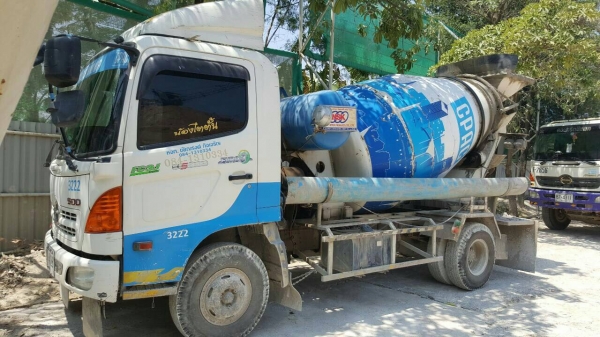 ขายรถบรรทุก 6 ล้อโม่ปูน HINO FC9J 175 แรงม้าปี 2555 มี 3 คันโม่ 3 คิว ราคาคันละ 1200000