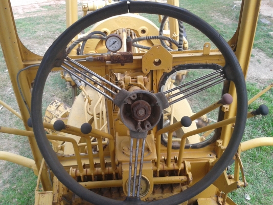 ขายรถเกรด KOMATSU GD37-6H ระบบไฮดรอริคทั้งคัน สภาพพร้อมใช้งาน เอกสารสัญญาซื้อขาย