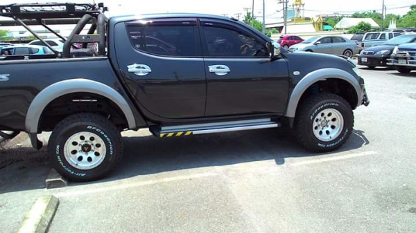 ขายล้อ lenso max 16x9 et0 พร้อมยาง bf all265.75.16 ปี15สวยๆ