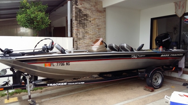 หลุดจองคับ Basstraker175