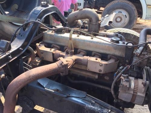 ขายด่วน**รถบรรทุกน้ำยี่ห้อNissan รุ่นCP18  180แรงม้าสภาพดีพร้อมใช้งาน