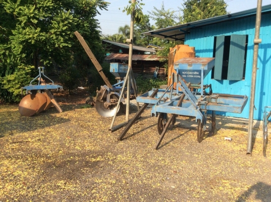 ขายรถไถ Ford 6600 เดิมๆ ตามรุ่น เอกสารเล่มทะเบียน