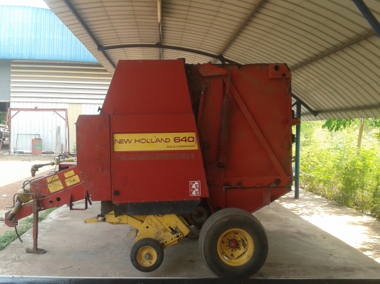 ขายรถอัดฟาง