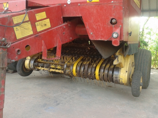 ขายรถอัดฟาง