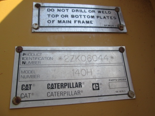 ขายรถเกรด นำเข้าจากอเมริกา รุ่น 140 H ซีเรียล 2ZK06044 ปี 2001